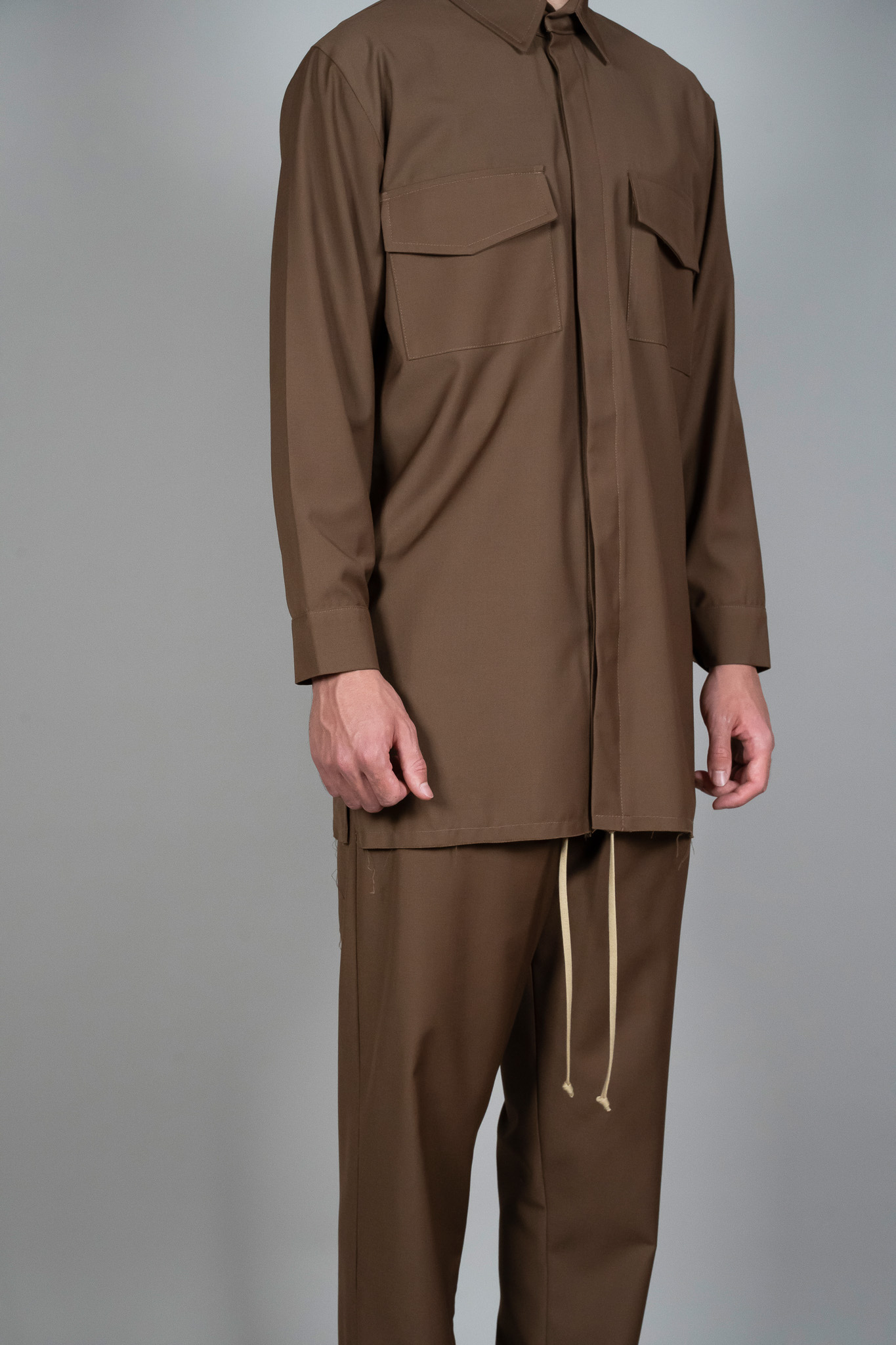 Pantaloni lungi Maro, vedere detaliata din diagonala, marime XS S M L XL