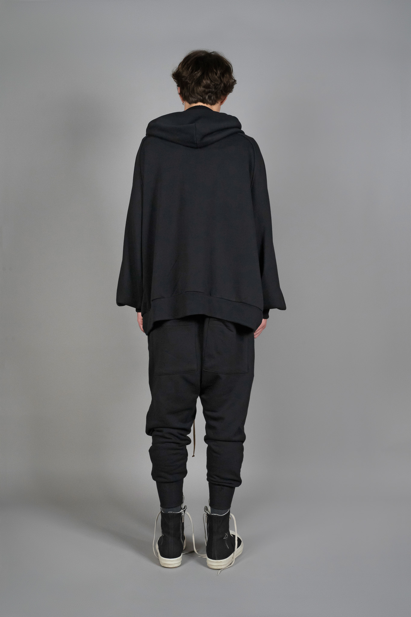 Pantaloni din Bumbac negri cu tur lasat, vedere din spate, marime XS S M L XL