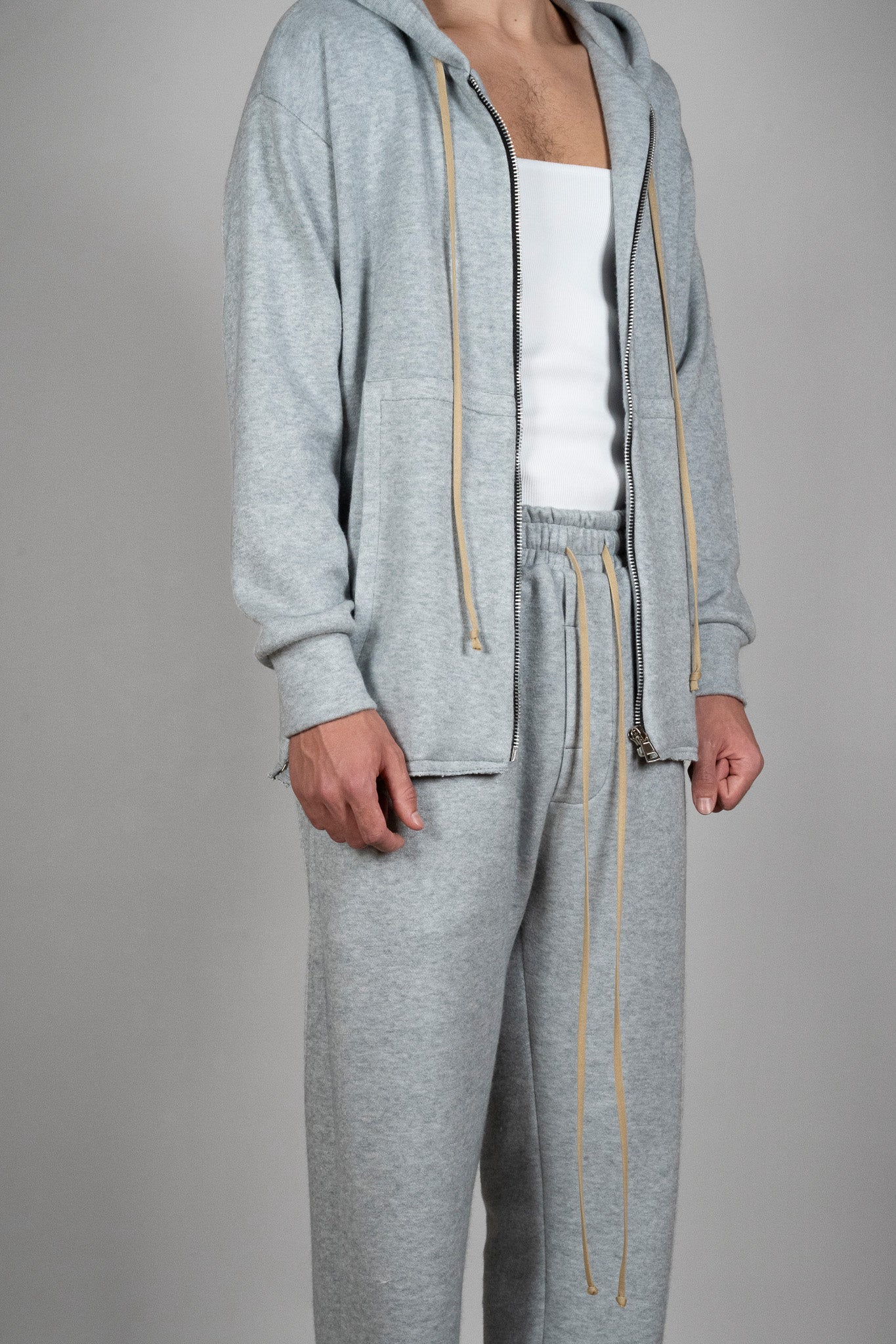 Hanorac albastru din Bumbac si Lana, vedere detaliata din diagonala, marime XS S M L XL