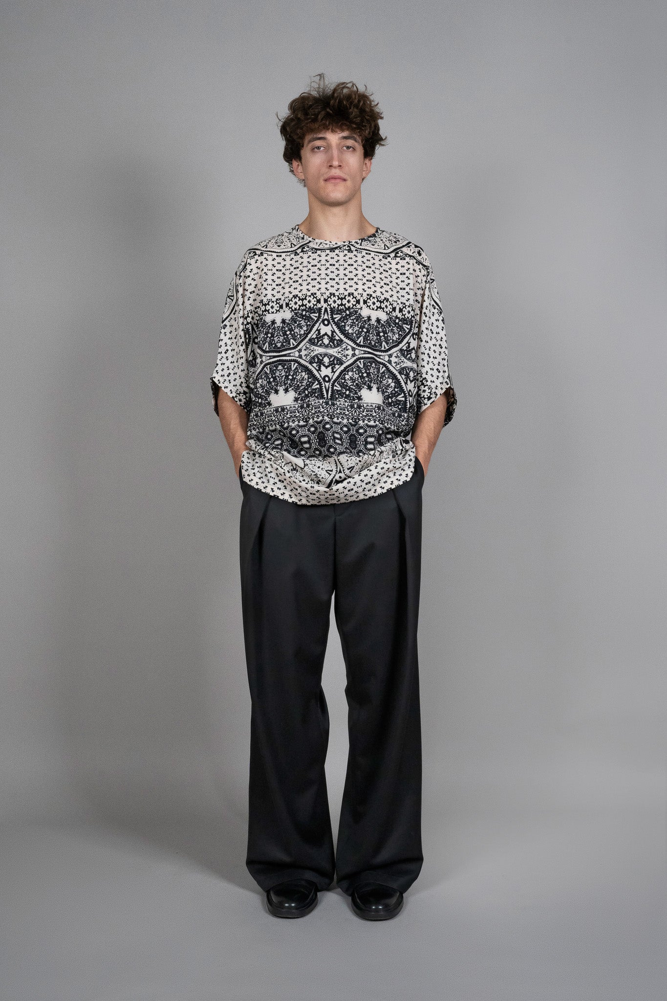 Tricou Imprimeu cu Croiala Oversize, vedere din fata, marime XS S M L XL