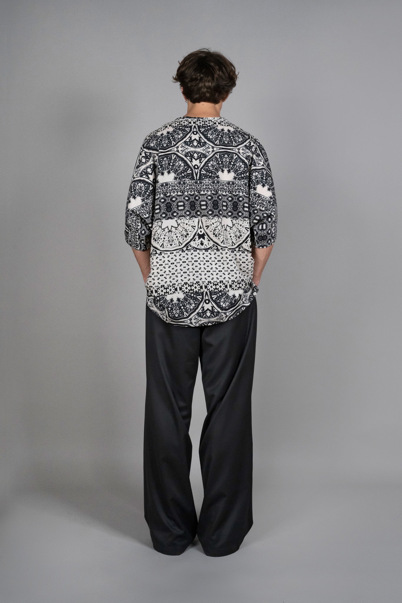 Tricou Imprimeu cu Croiala Oversize, vedere din spate, marime XS S M L XL