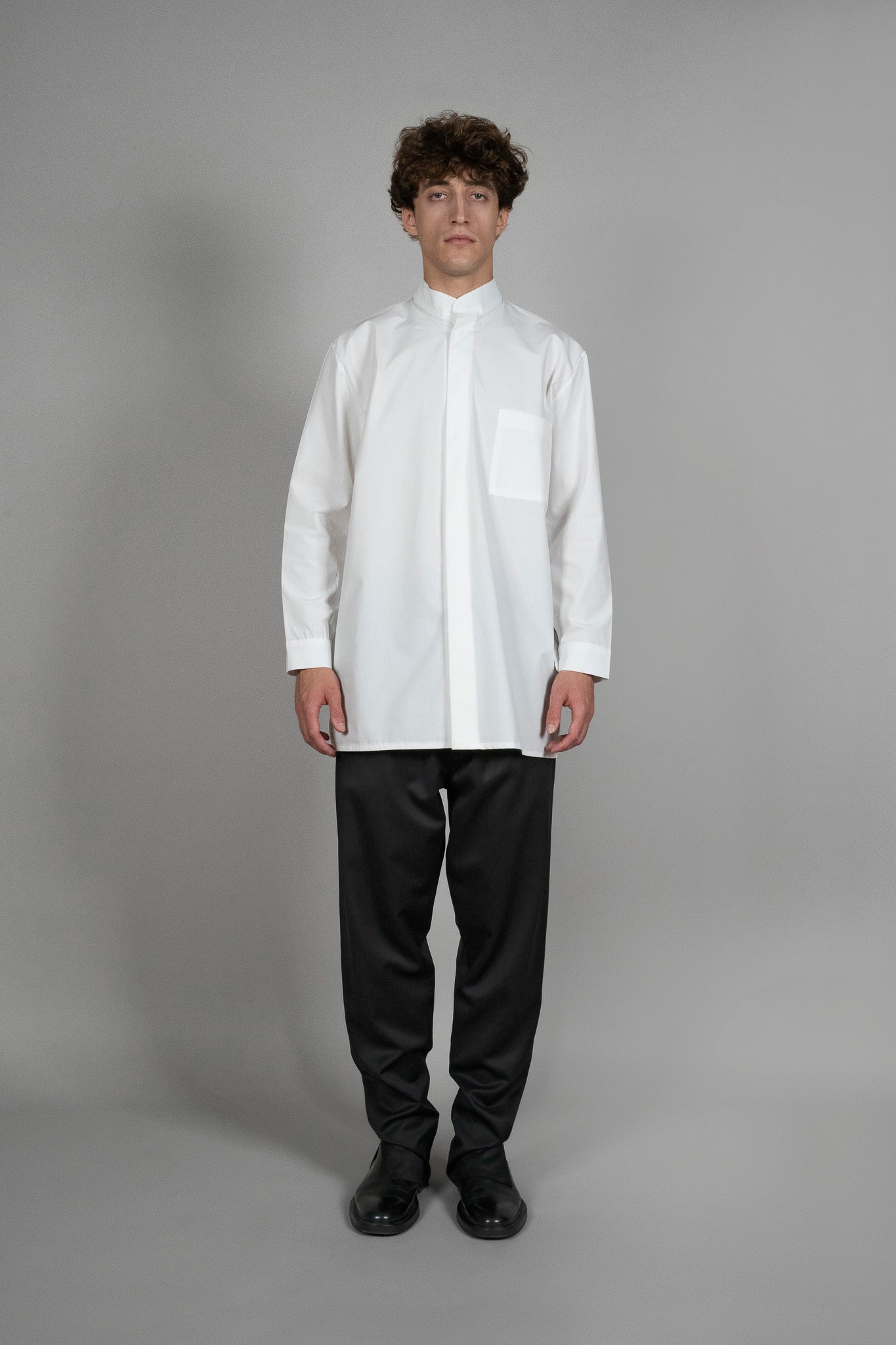 Camasa alba Relaxed-Fit, vedere din fata, marime XS S M L XL