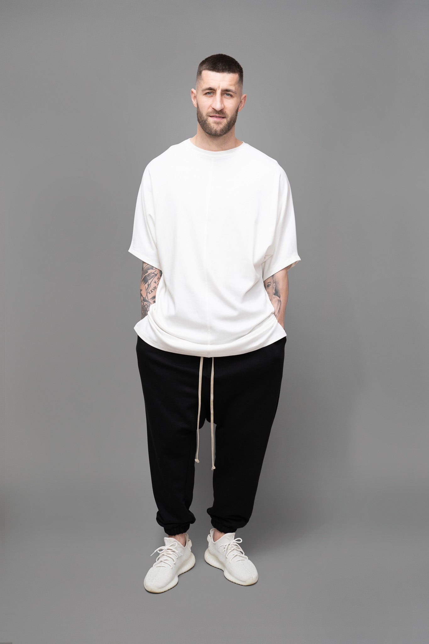 Pantaloni barbati cu tur lasat din bumbac, negri vedere din fata