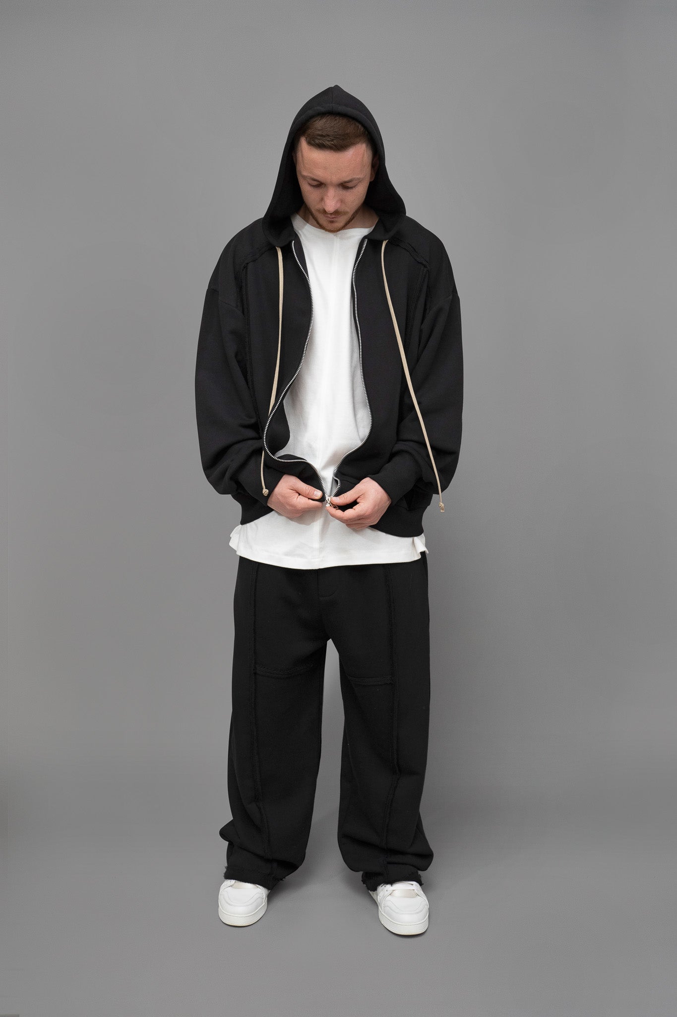 Hanorac barbati negru oversized din bumbac, vedere din fata